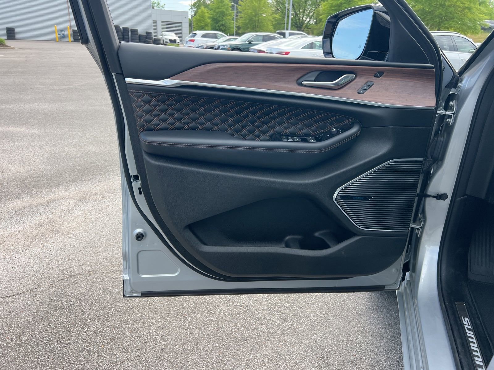 Used 2023 Jeep Grand Cherokee Summit w/ Adv Protech Group IV RWD image 34