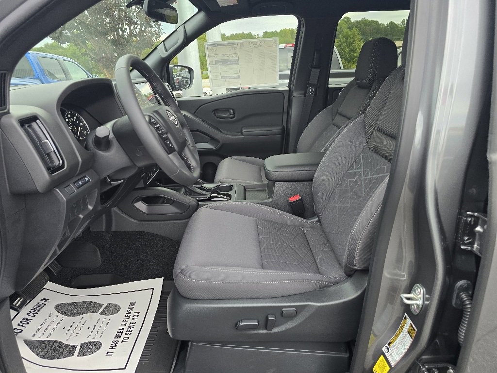 New 2026 Nissan Frontier SV image 9