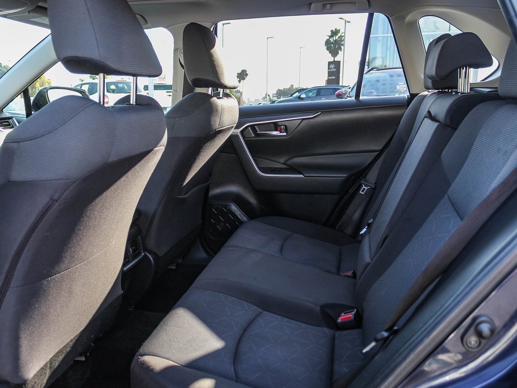 Used 2021 Toyota RAV4 XLE image 17