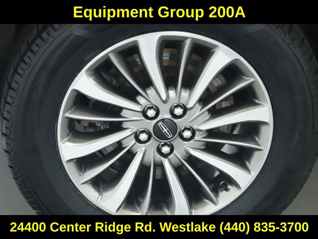 Certified 2022 Lincoln Nautilus Reserve AWD/4WD image 12