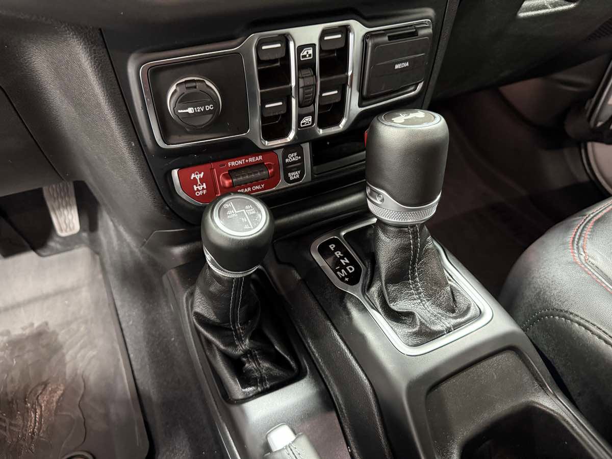 Used 2024 Jeep Wrangler Unlimited Rubicon image 12