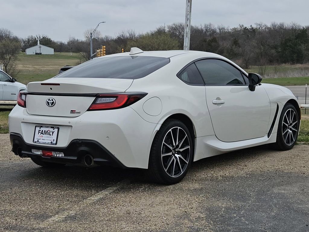 Used 2023 Toyota GR86 image 6