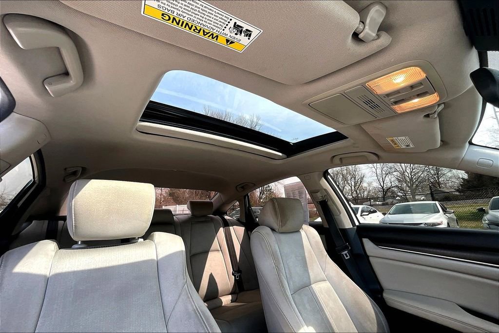 Used 2020 Honda Accord EX image 22