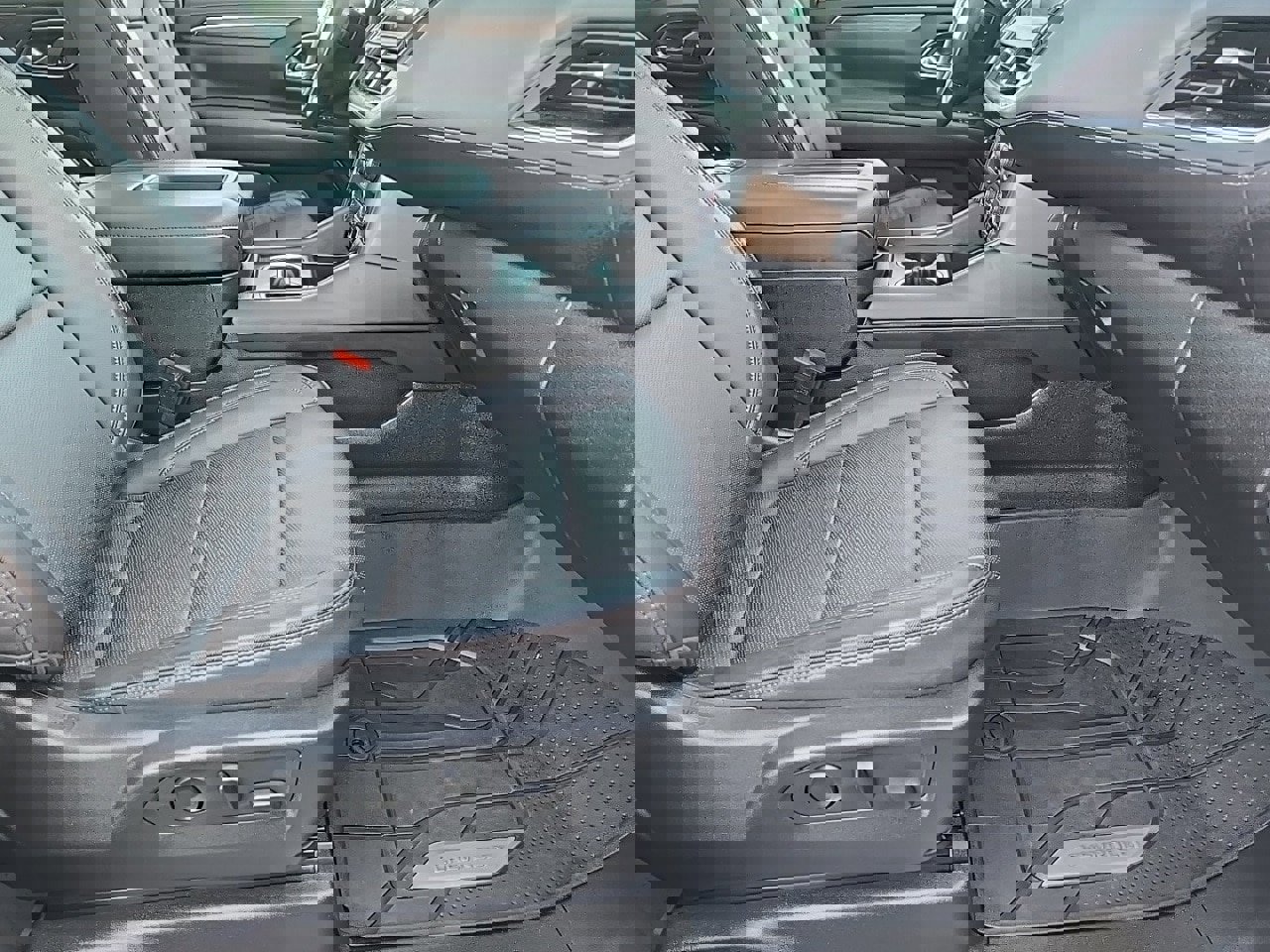 Used 2024 Chevrolet Tahoe High Country w/ Premium Package 2 image 40