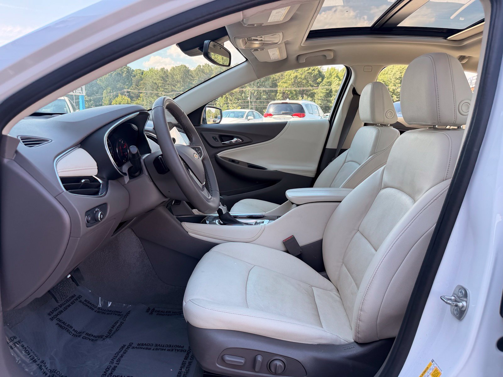 Used 2024 Chevrolet Malibu LT FWD image 14