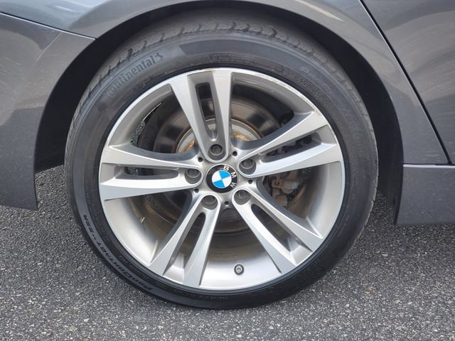 Used 2018 BMW 330i xDrive Sedan w/ Convenience Package AWD/4WD image 5
