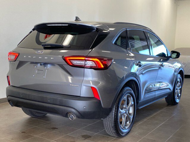 Used 2025 Ford Escape ST-Line Select w/ Tech Pack #1 AWD/4WD image 8