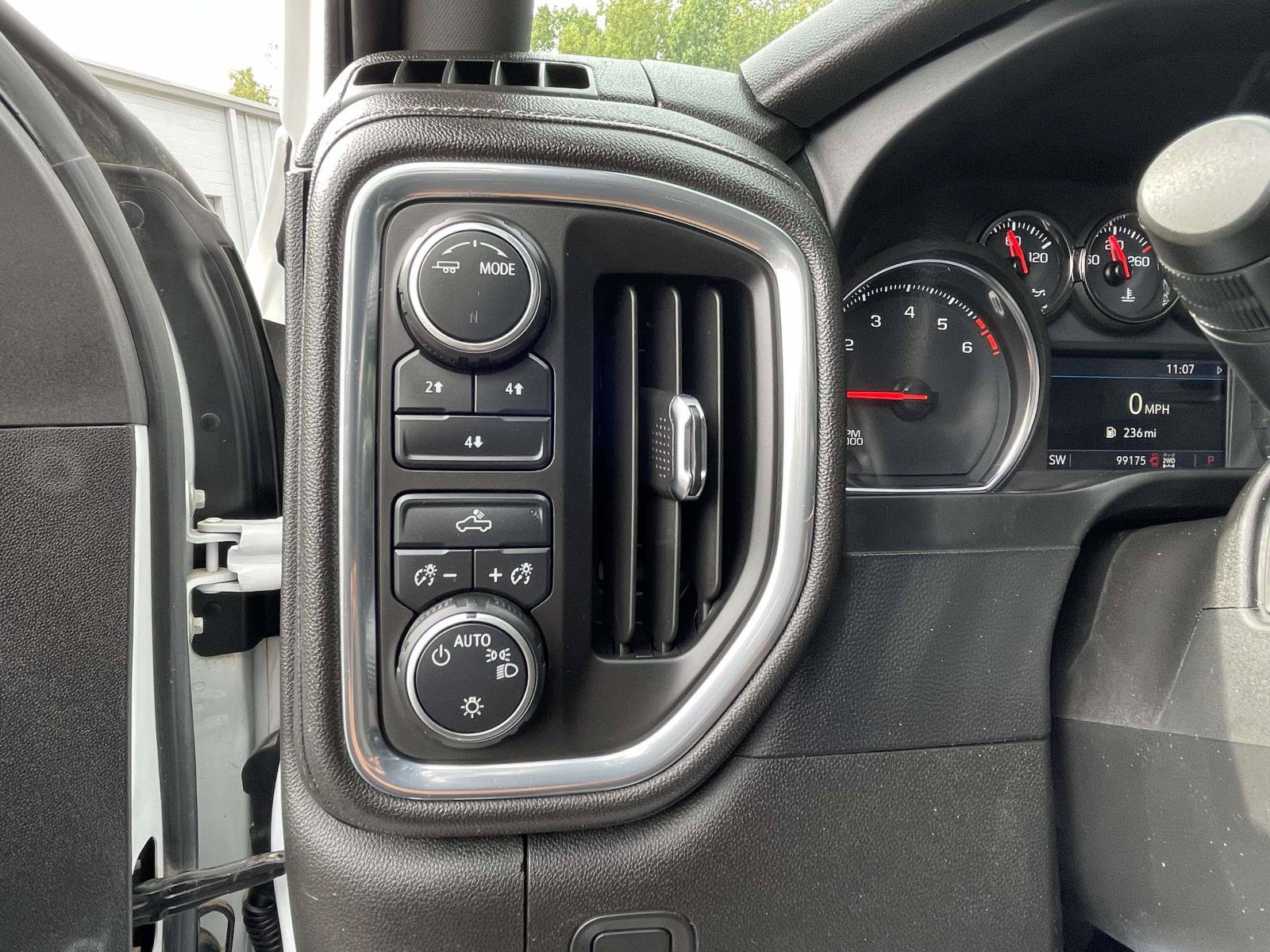 Used 2021 Chevrolet Silverado 2500 LT w/ Z71 Off-Road Package AWD/4WD image 21