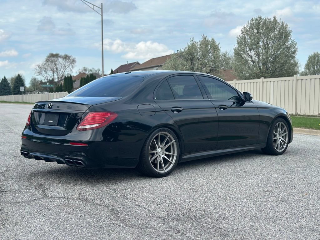 Used 2017 Mercedes-Benz E 300 4MATIC image 7