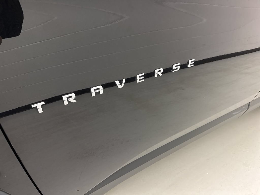 Used 2023 Chevrolet Traverse LT w/ LPO, Cargo Package AWD/4WD image 23