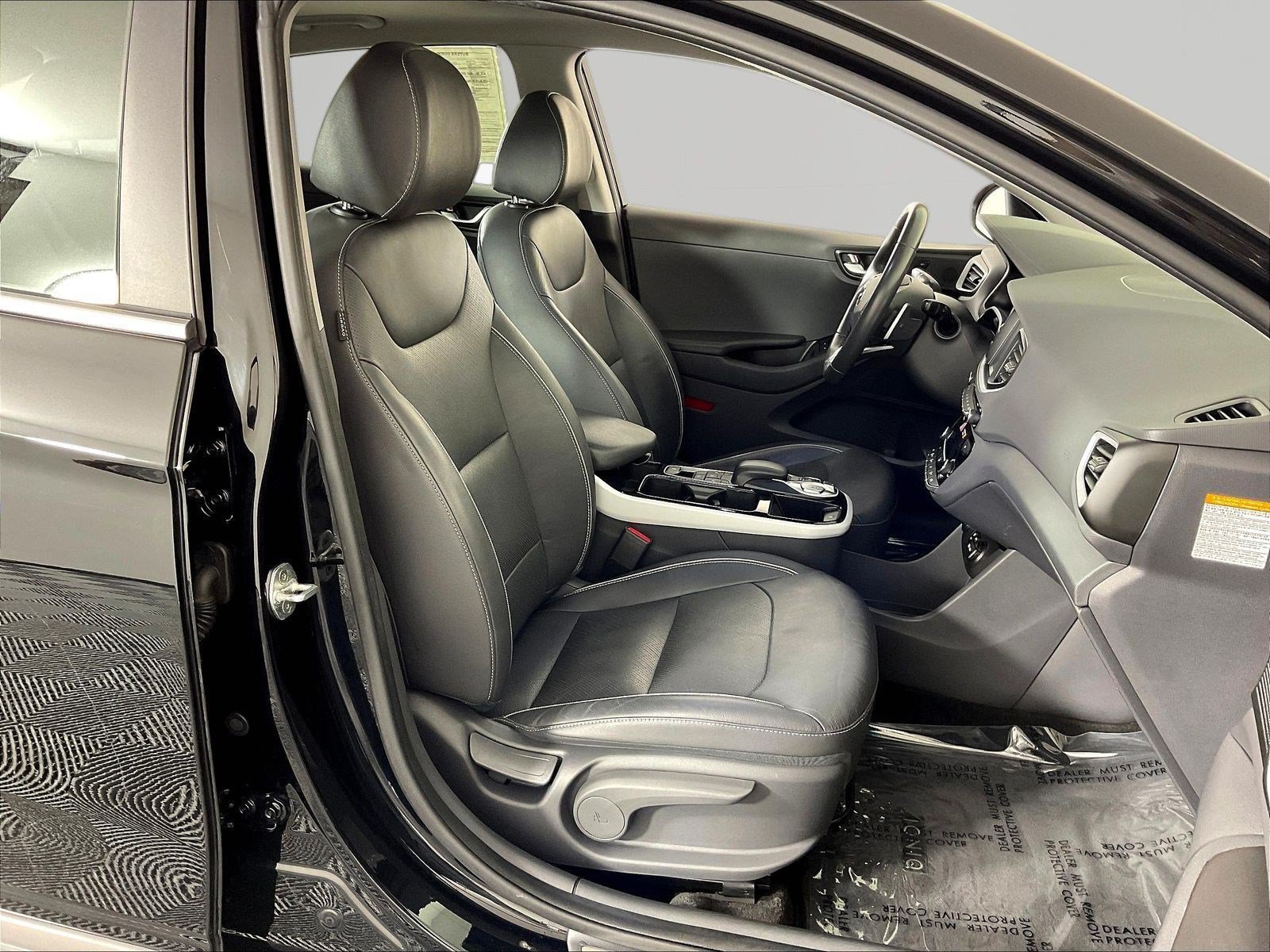 Used 2019 Hyundai Ioniq Limited FWD image 29