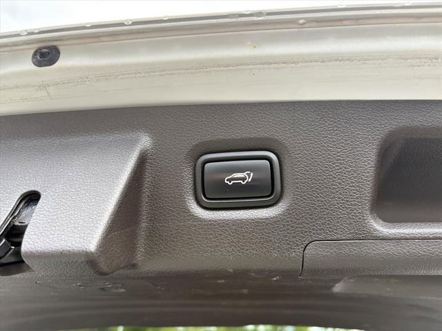 Used 2019 Hyundai Santa Fe SEL image 22