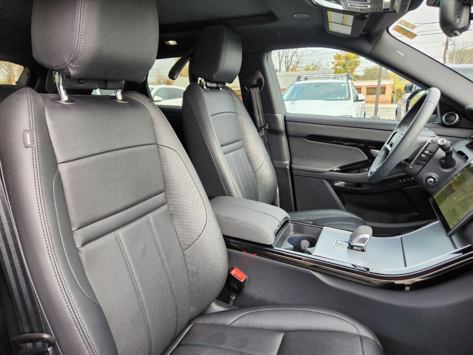 Certified 2024 Land Rover Range Rover Evoque S AWD/4WD image 14