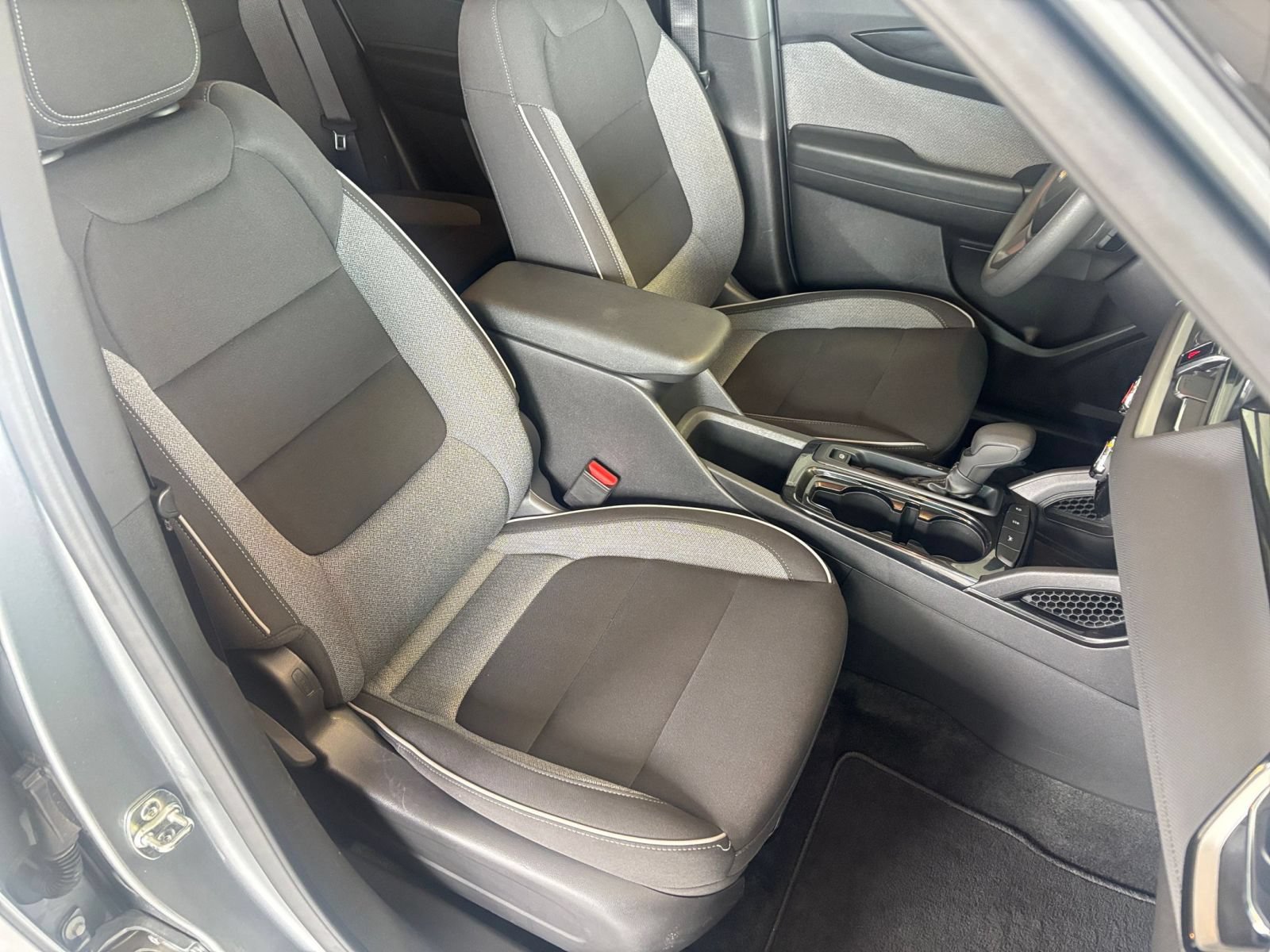 Used 2025 Chevrolet TrailBlazer LT FWD image 35