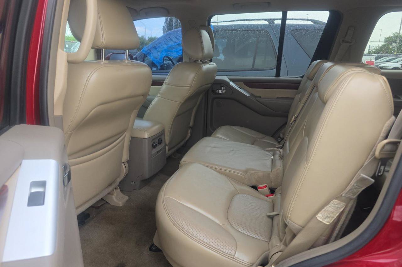 Used 2009 Nissan Pathfinder LE AWD/4WD image 11