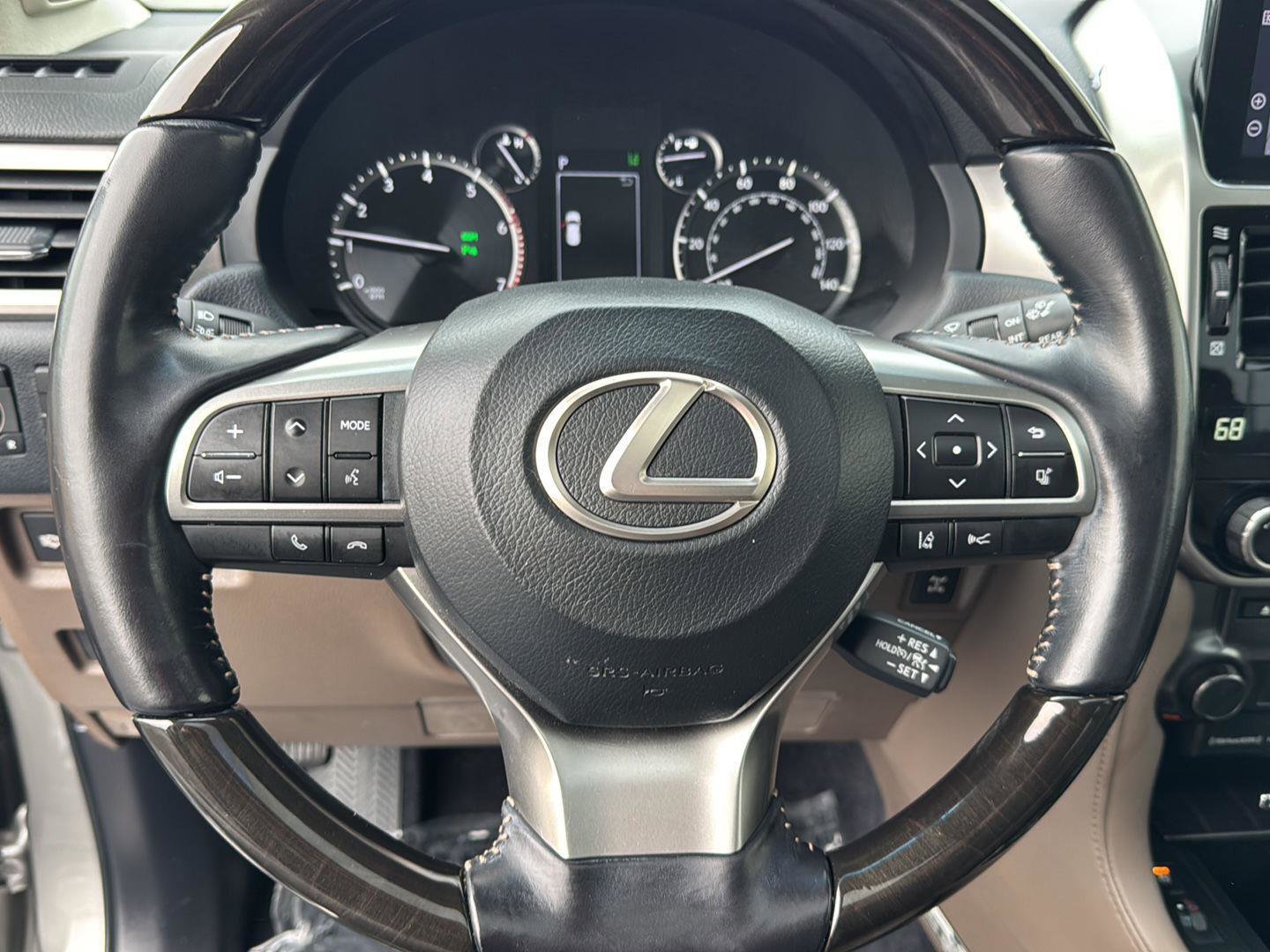 Used 2022 Lexus GX 460 Luxury w/ Sport Design Package image 18