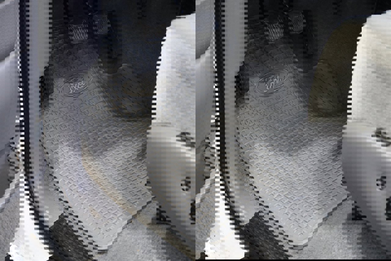 Used 1997 Ford F250 XLT image 82