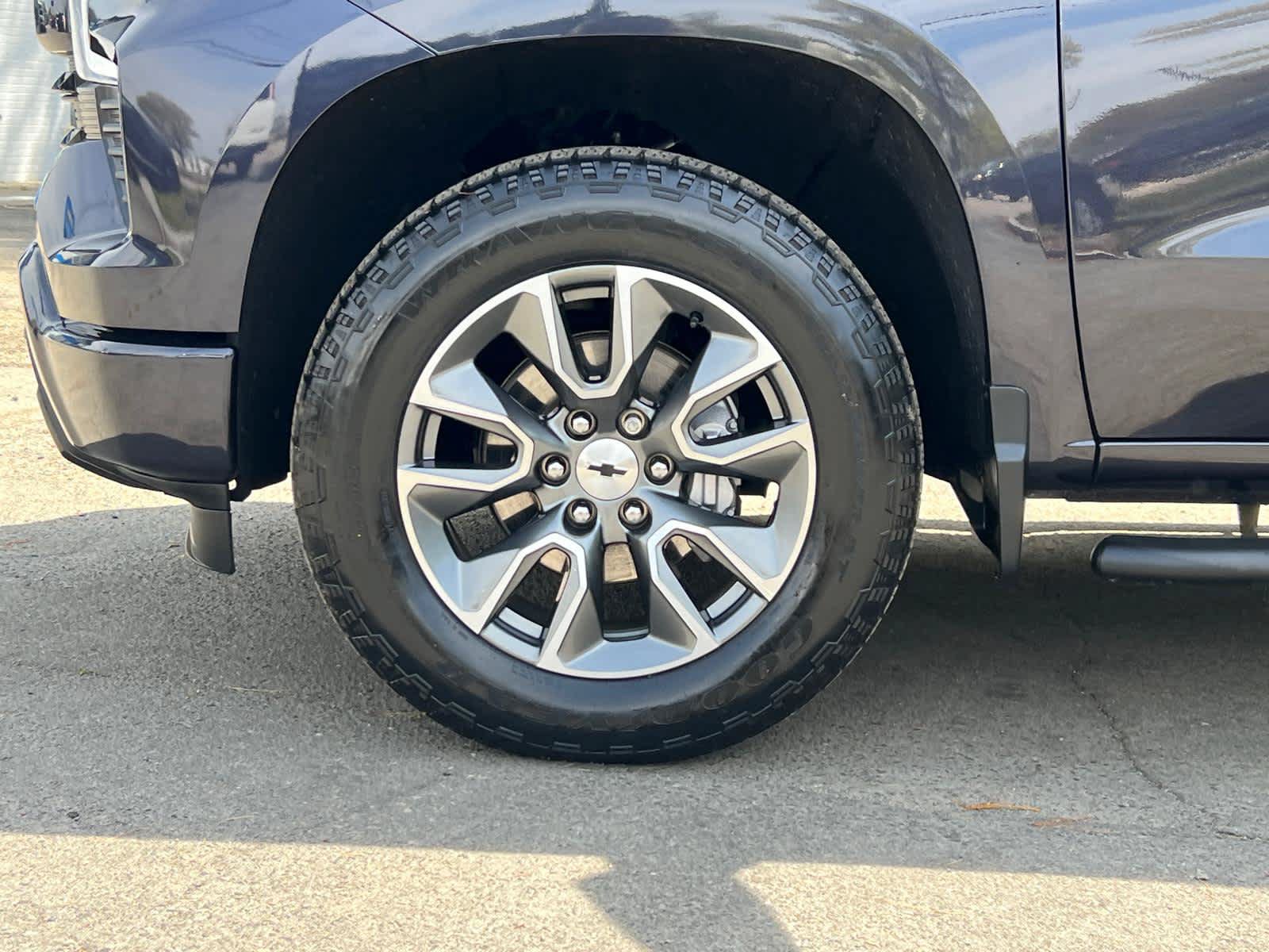 Certified 2023 Chevrolet Silverado 1500 RST w/ Z71 Off-Road Package AWD/4WD image 11