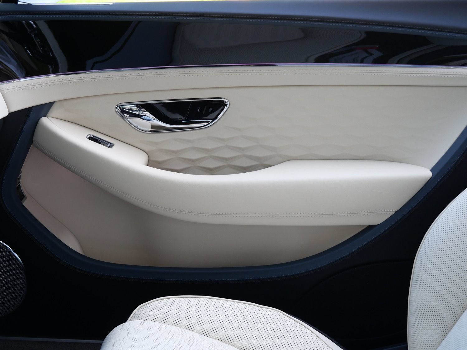 New 2026 Bentley Continental GT Mulliner AWD/4WD image 21