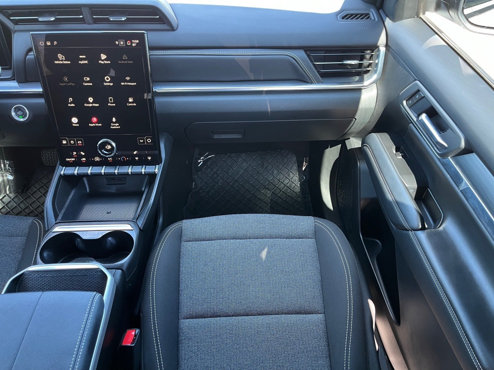 Used 2026 GMC Terrain Elevation w/ Technology Package II FWD image 15