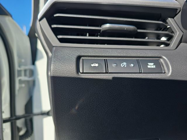 New 2025 Nissan Altima 2.5 SR image 30