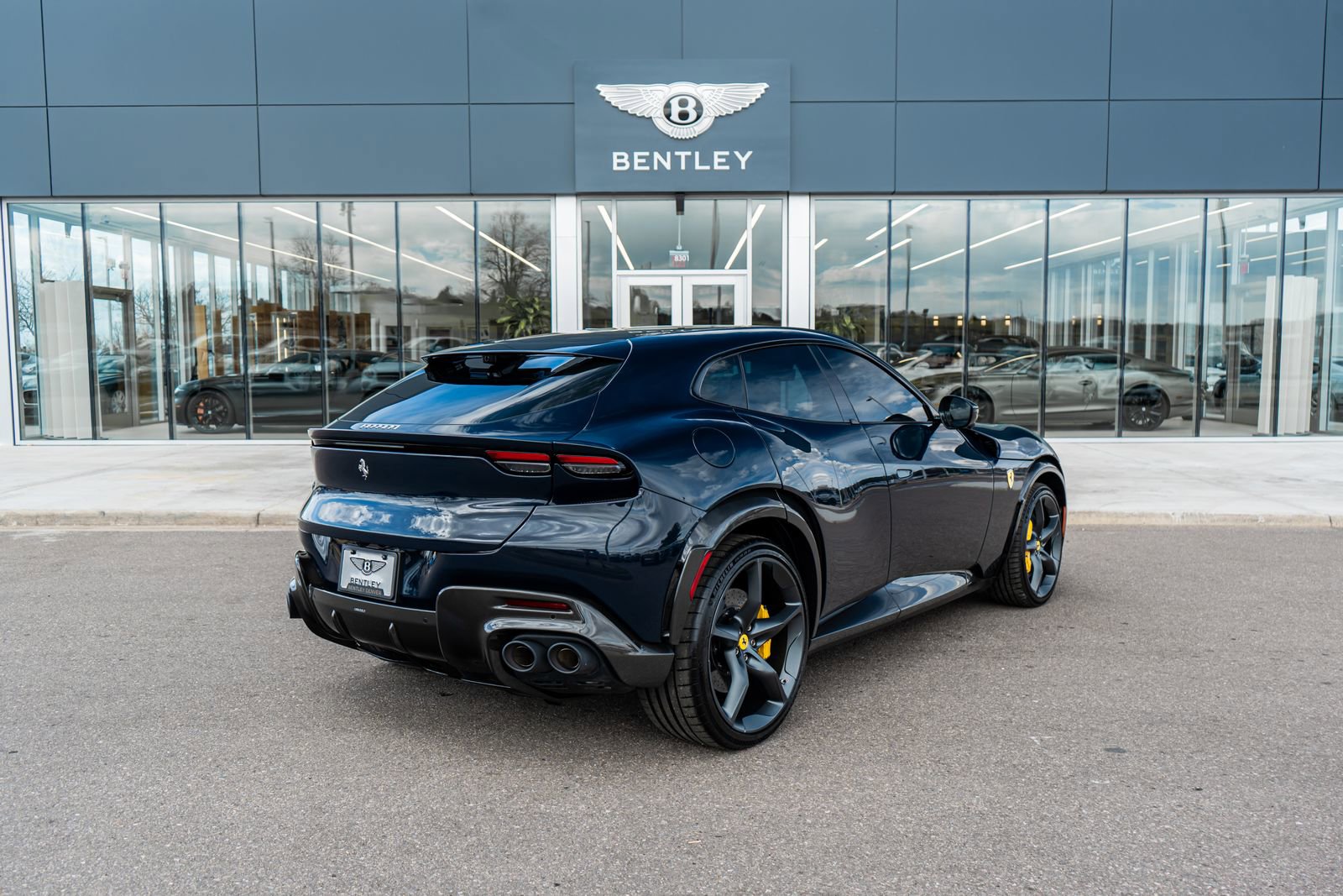 Used 2025 Ferrari Purosangue image 3