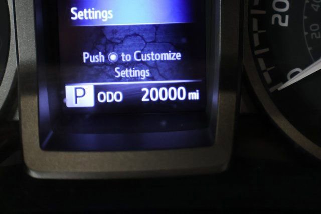 Used 2020 Toyota Tacoma TRD Sport image 30