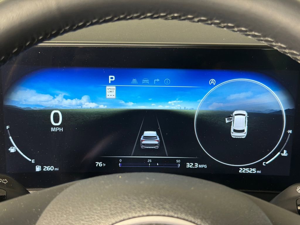 Used 2025 Kia Sportage SX image 29