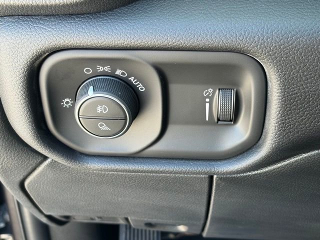 New 2026 RAM 2500 Big Horn AWD/4WD image 26