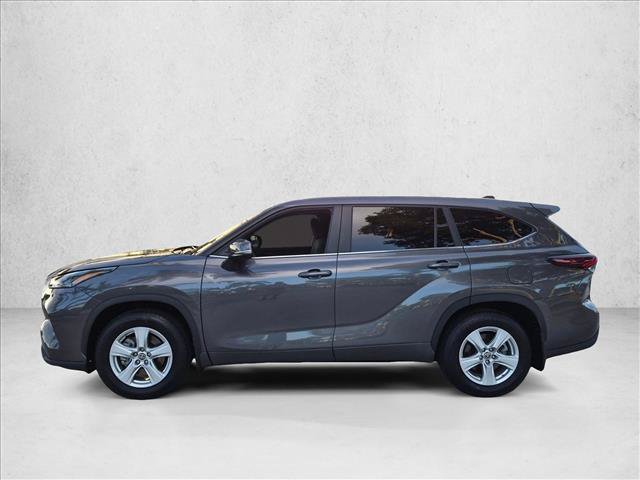 Certified 2024 Toyota Highlander LE FWD image 8