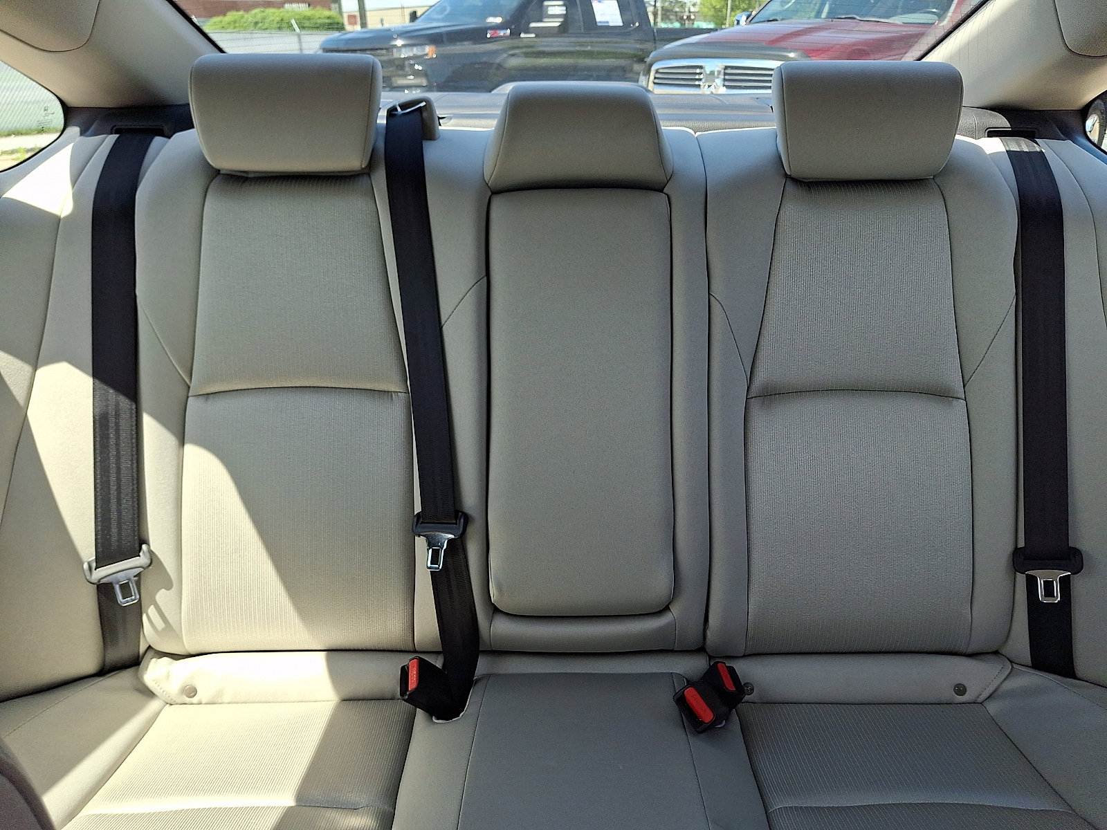Used 2019 Honda Accord EX image 19