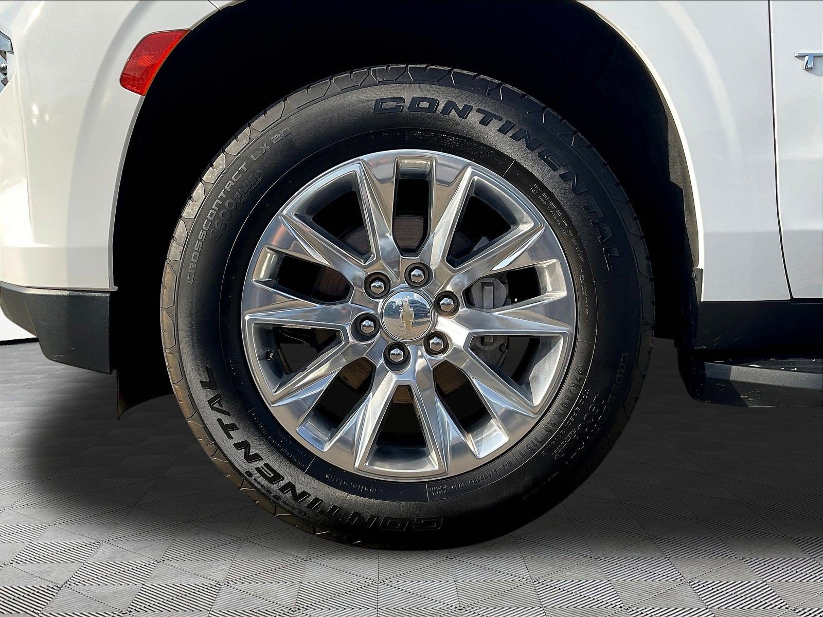 Used 2023 Chevrolet Tahoe Premier RWD image 32