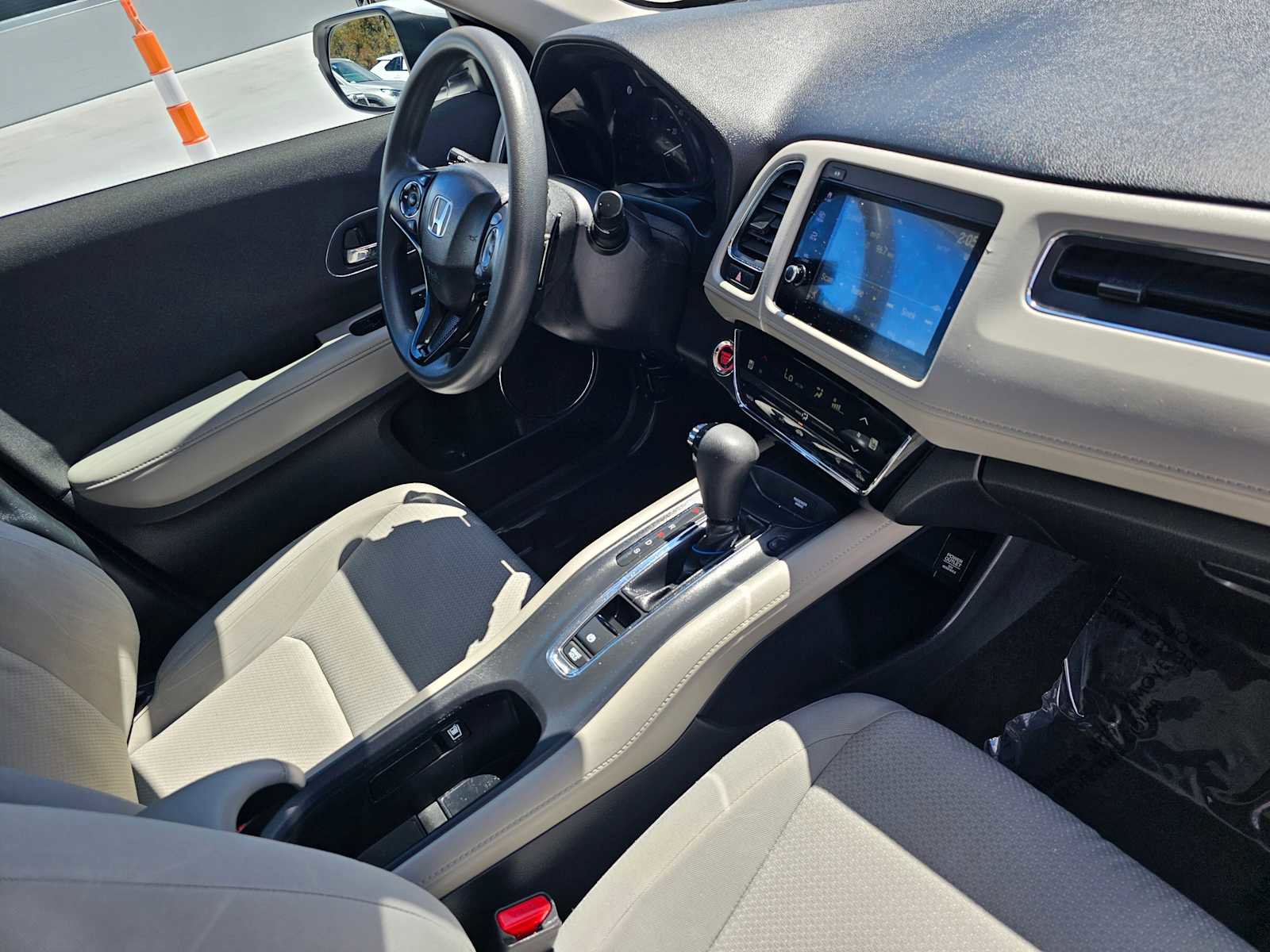 Used 2019 Honda HR-V EX image 11