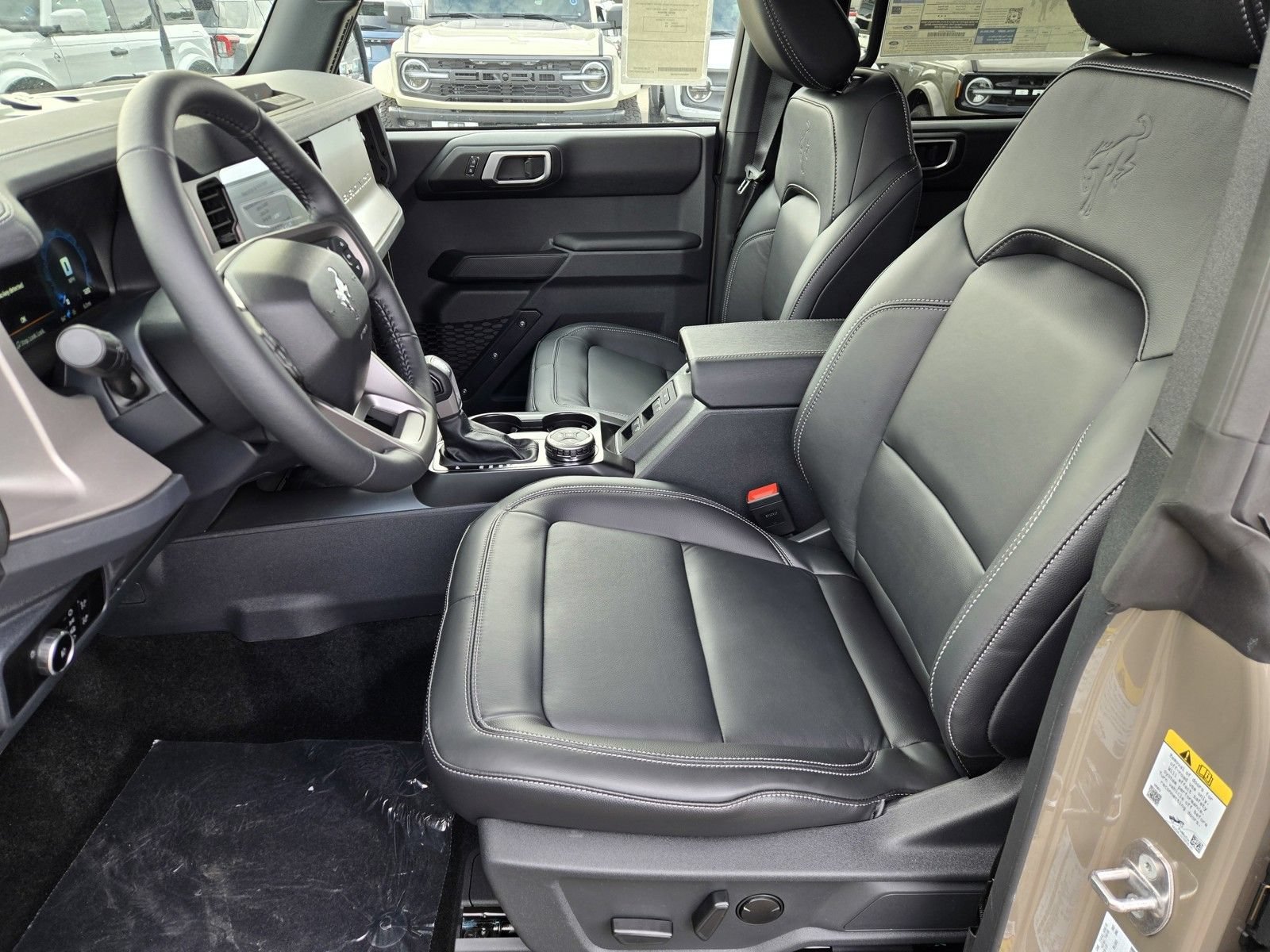 New 2026 Ford Bronco Outer Banks AWD/4WD image 8