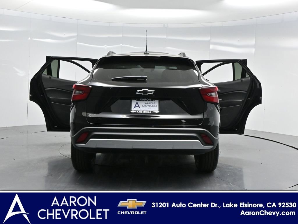 New 2026 Chevrolet Trax LT w/ Sunroof Package FWD image 49