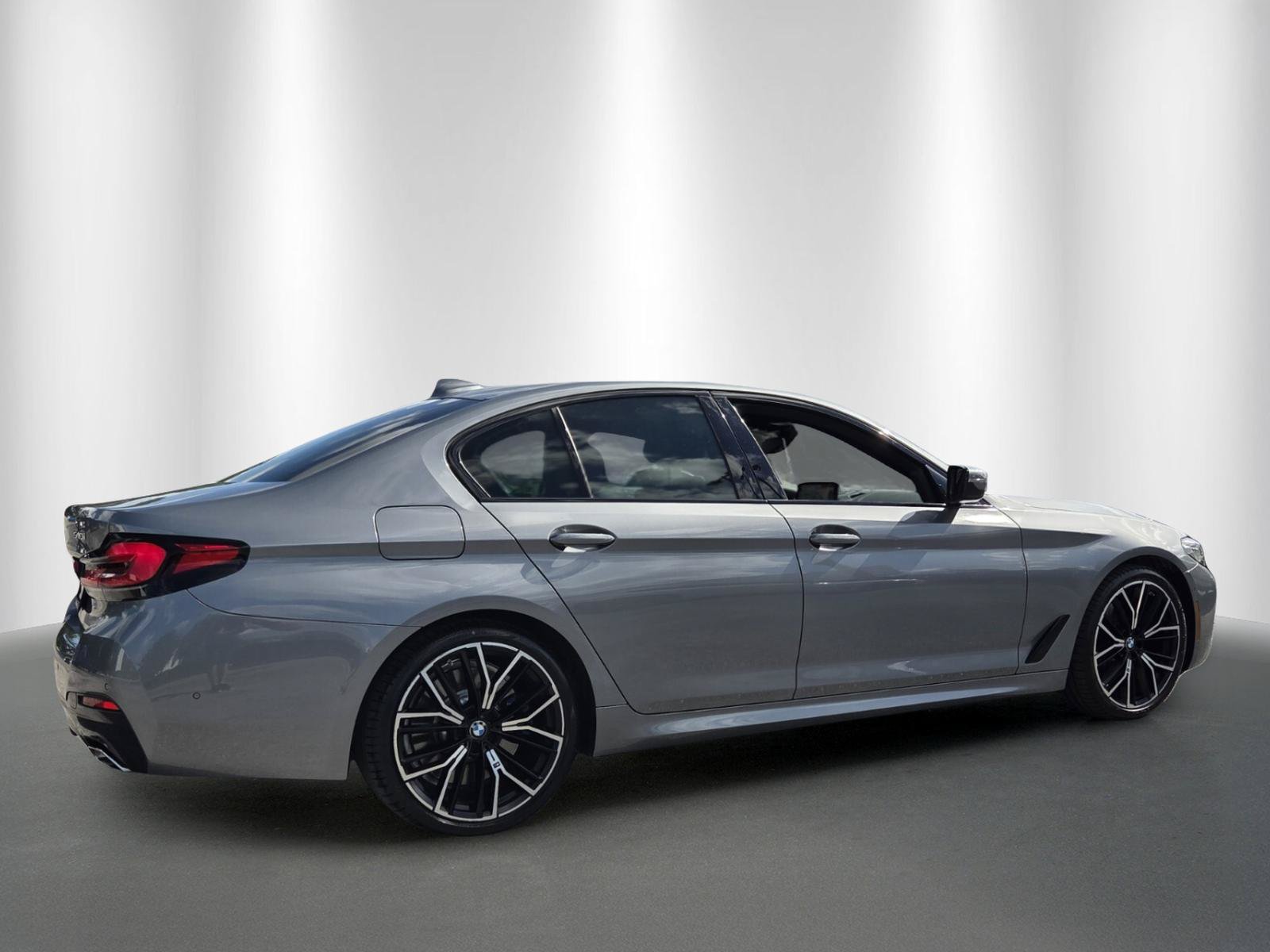 Certified 2023 BMW 540i w/ M Sport Package RWD image 7