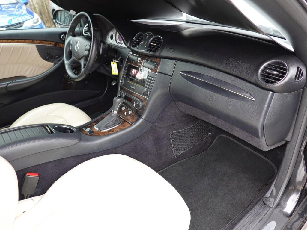 Used 2007 Mercedes-Benz CLK 550 2dr Cabriolet 5.5L image 17