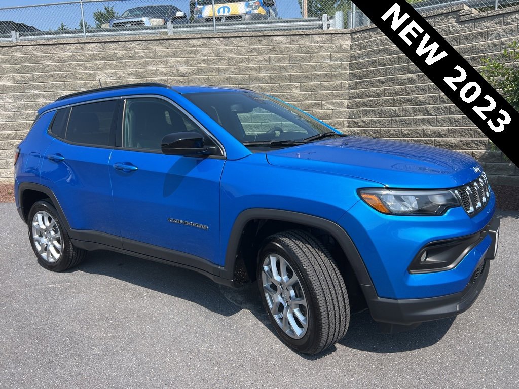 New 2023 Jeep Compass Latitude w/ Sun and Sound Group