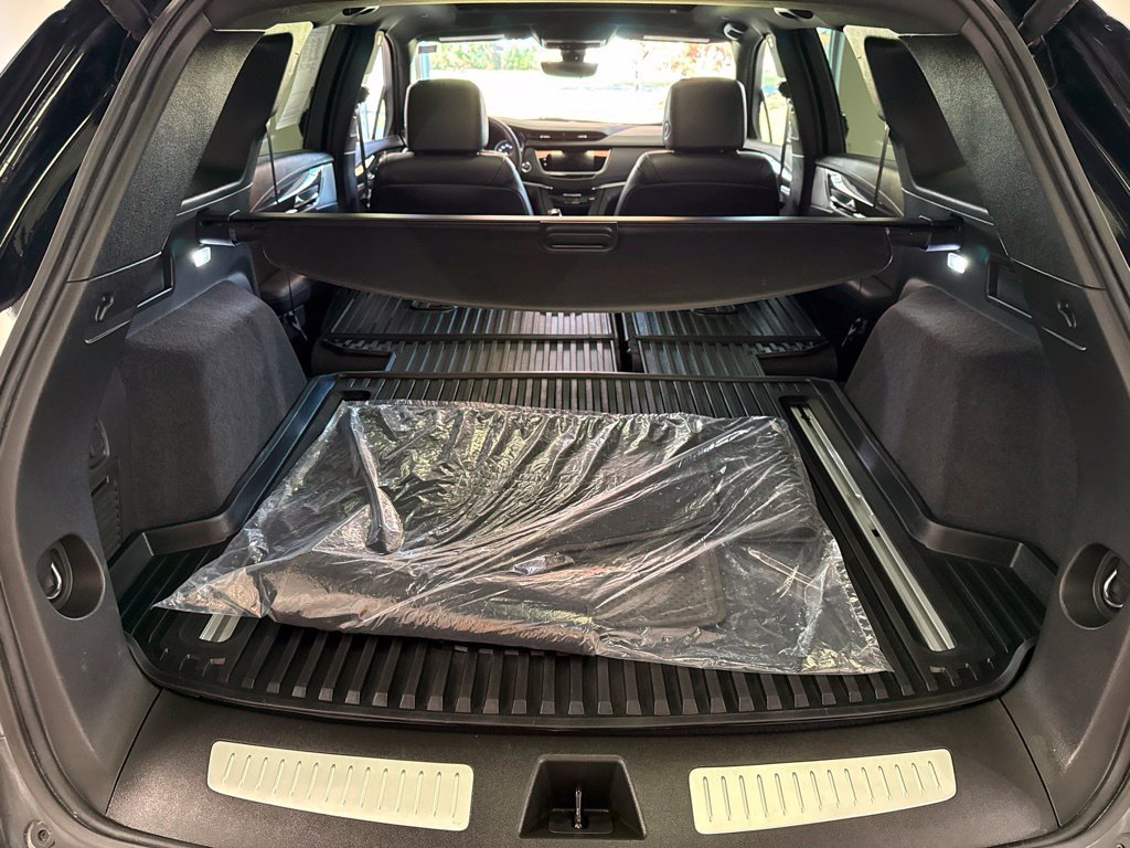 Used 2026 Cadillac XT5 Sportv w/ LPO, Floor Liner Package AWD/4WD image 13
