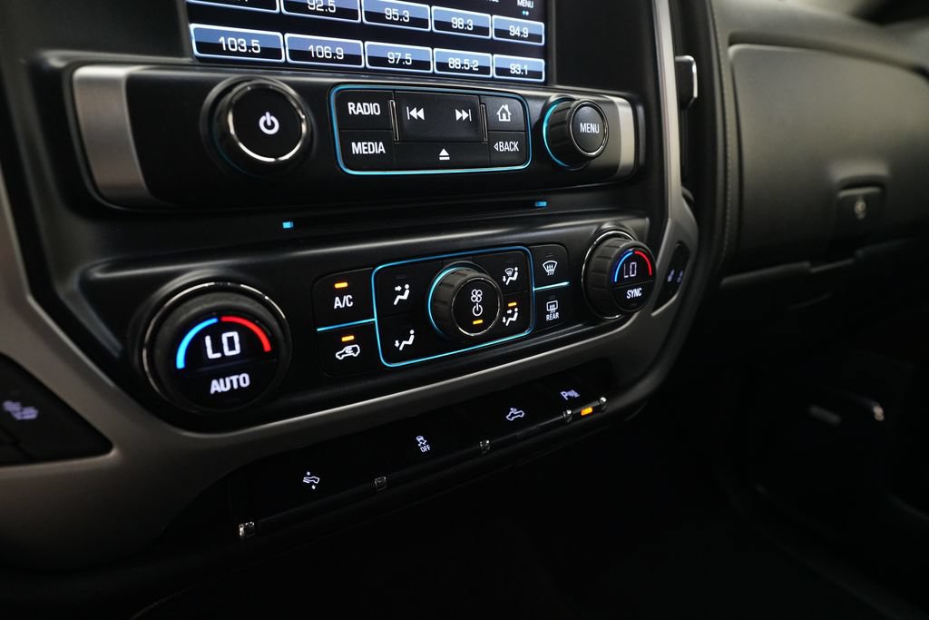Used 2017 GMC Sierra 1500 SLT w/ SLT Premium Package AWD/4WD image 19