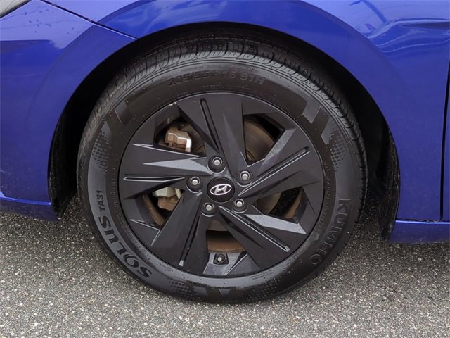 Certified 2022 Hyundai Elantra SEL w/ Preferred Accessory Package image 11