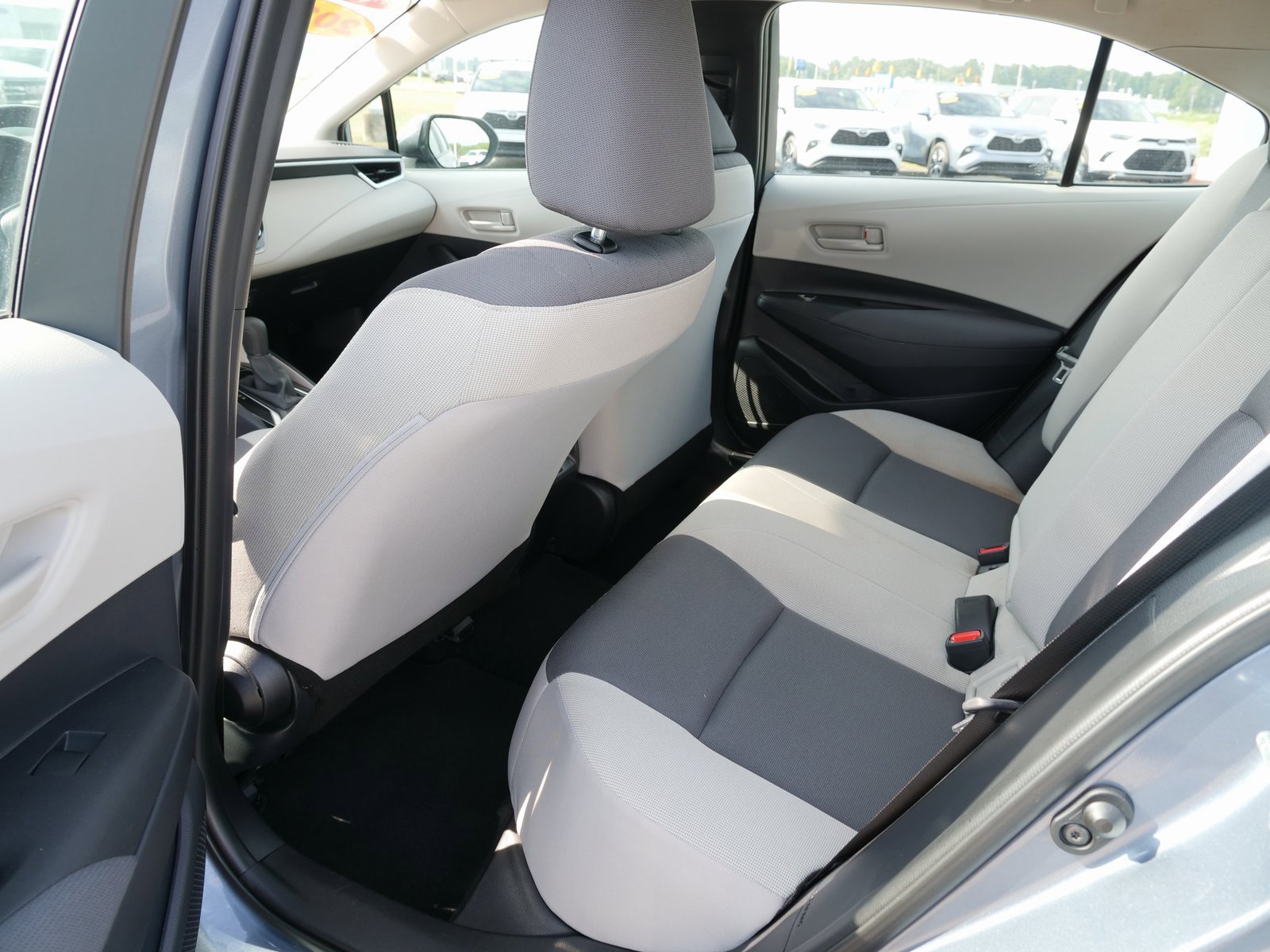 Used 2025 Toyota Corolla LE image 14