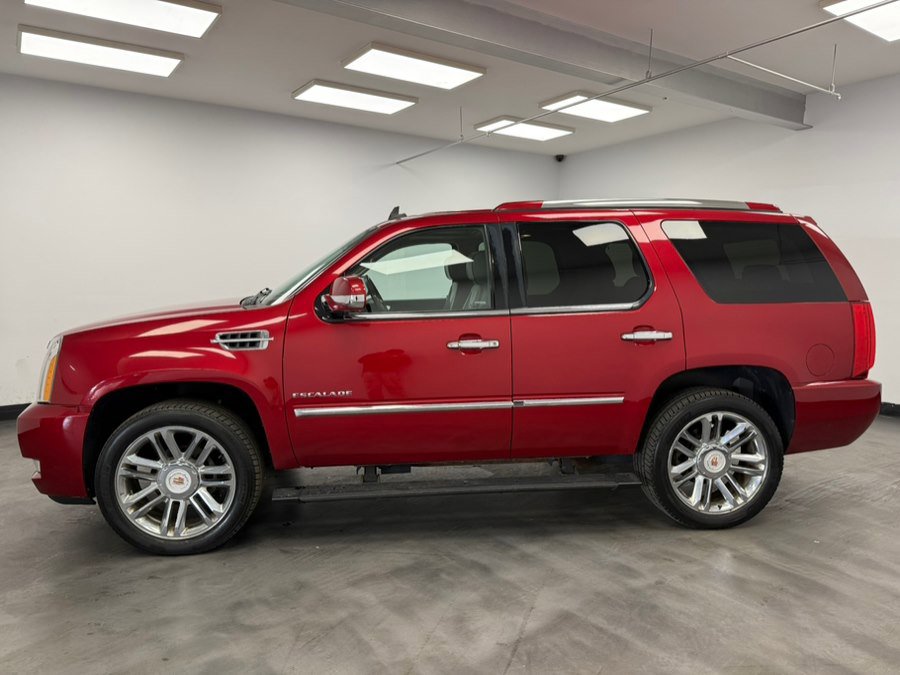 Used 2013 Cadillac Escalade Platinum AWD/4WD image 5