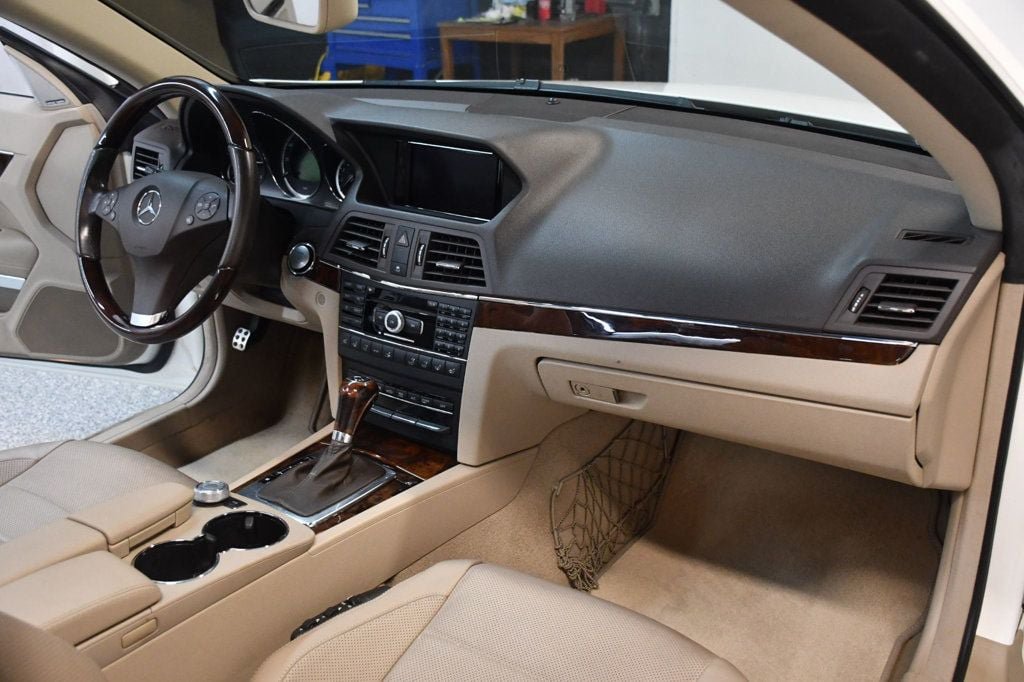 Used 2011 Mercedes-Benz E 550 Cabriolet image 32