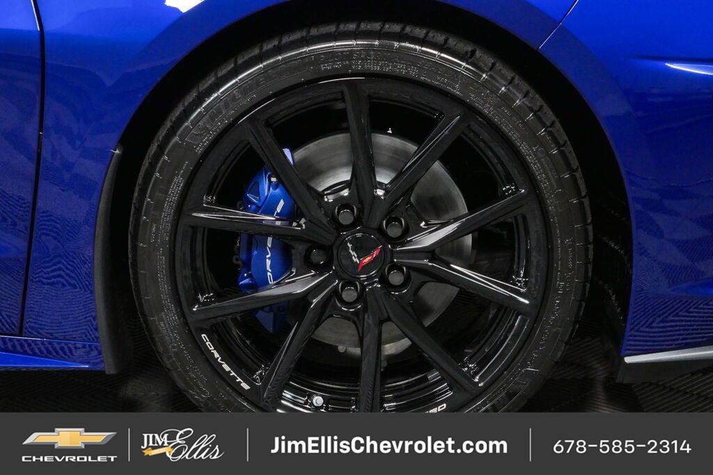 New 2027 Chevrolet Corvette Stingray Coupe w/ 2LT RWD image 39