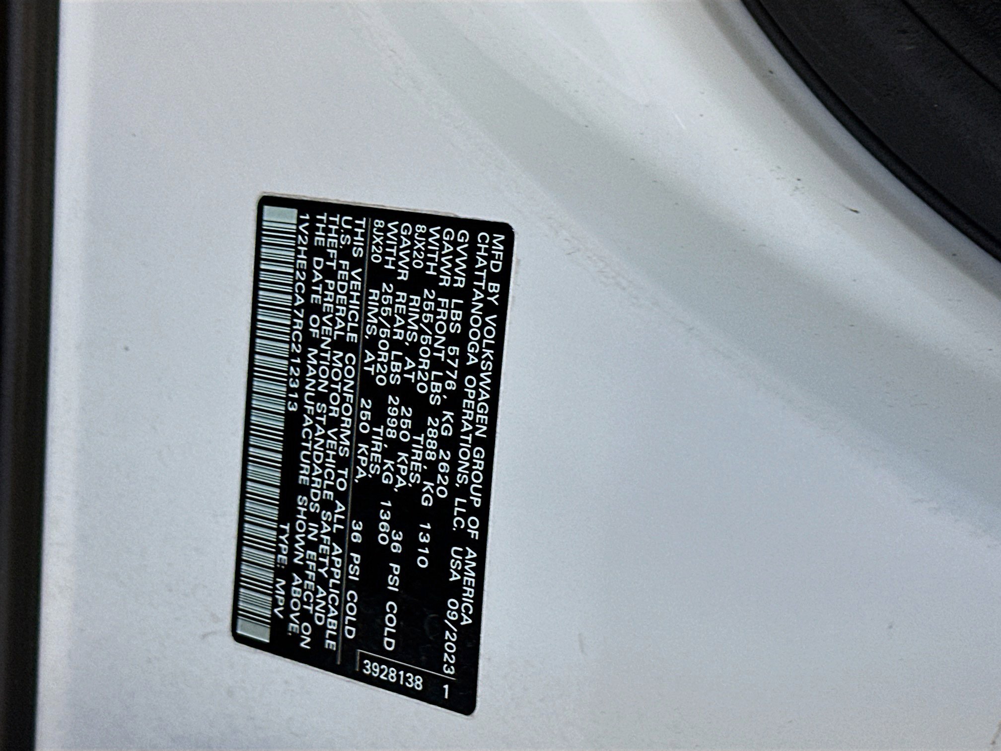 Used 2024 Volkswagen Atlas Cross Sport SE image 12