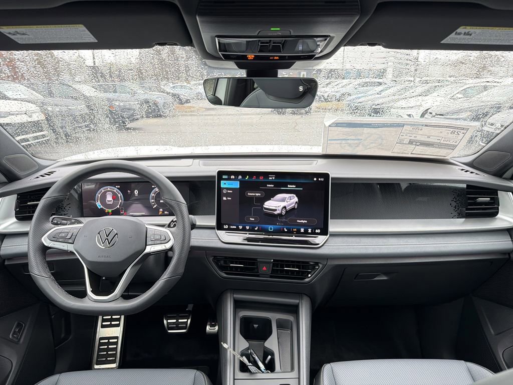 New 2026 Volkswagen Tiguan SE R-Line image 22