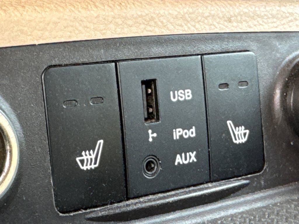 Used 2012 Hyundai Santa Fe Limited image 27