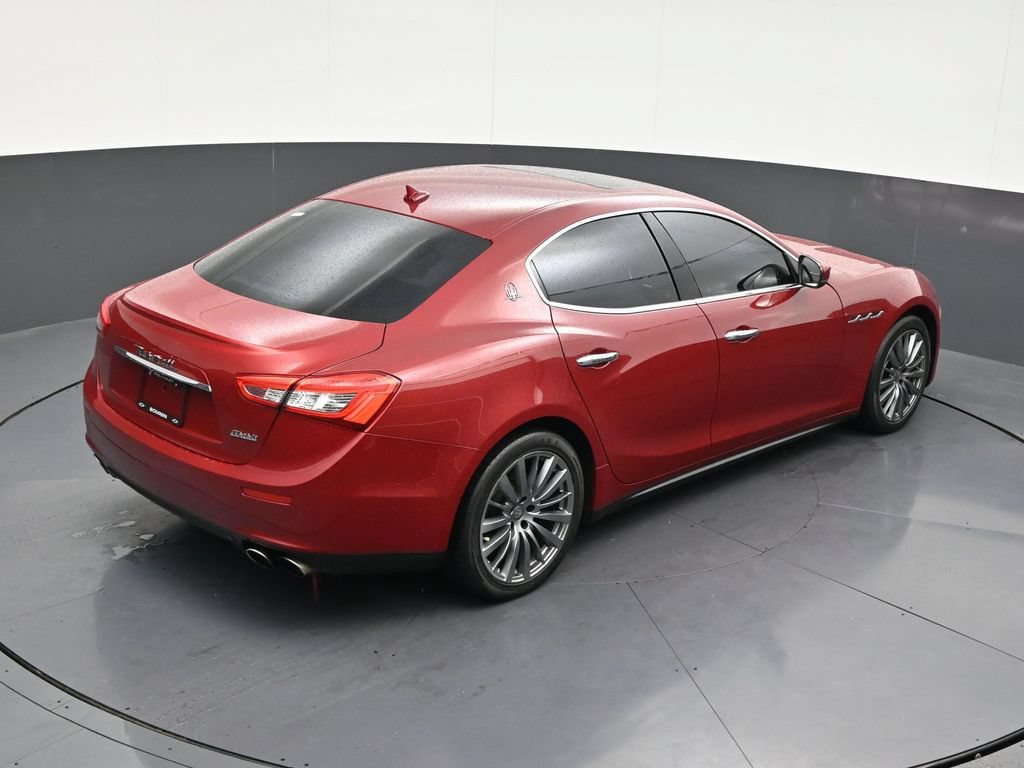 Used 2017 Maserati Ghibli w/ Luxury Package RWD image 18