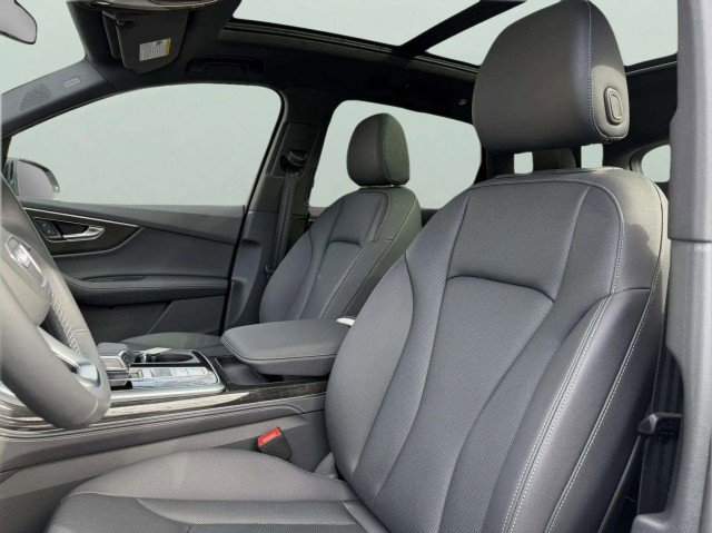 Certified 2025 Audi Q7 Premium Plus w/ Premium Plus Package image 19